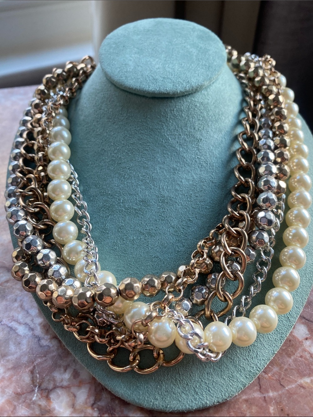 Multi-Strand Pearl and Metal Chain Statement Necklace - Cream & Gold